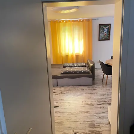 Sweet Apartment *