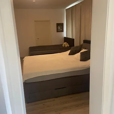 Sweet アパート ツィルンドルフ